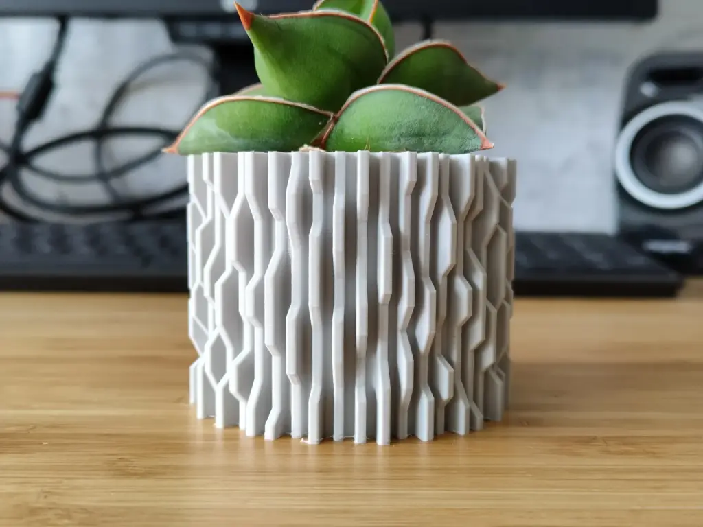 Techno Error Virus - Pot and planter for plants and flowers - vase mode