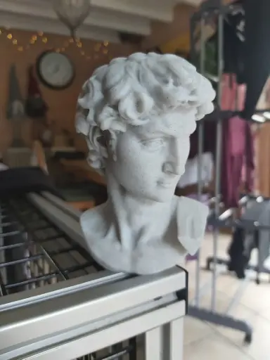 [David - fixed and sliced for best print orientation] مجسم فني حديث