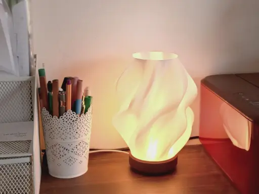 ["Waves" Designer Lamp] إضاءة مموجه